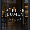 Lettrage adhésif A2 blanc sur porte vitrée de boutique